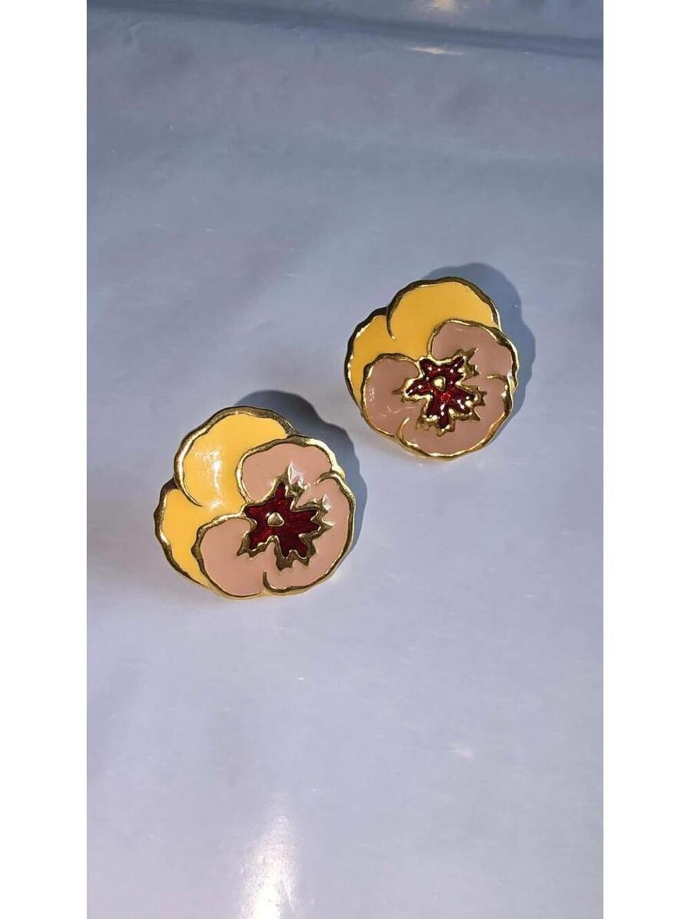 Vintage Enamel Pansy Flower Gold-Tone Pierced Statement Earrings